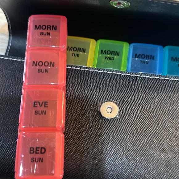 Weekly pill organizer. Great for travel. Never used. - Picture 4 of 6